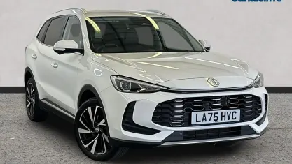 Used MG ZS Trophy 196 HP (144 kW) 2024 Solid  arctic white SUV
