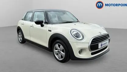Używany Mini Cooper Classic 136 KM (100 kW) 2020 Biały Hatchback