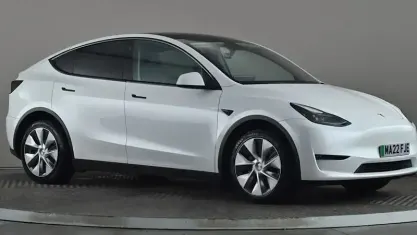 Used Tesla Model Y Long Range AWD 286 kW (389 HP) 2025 SUV