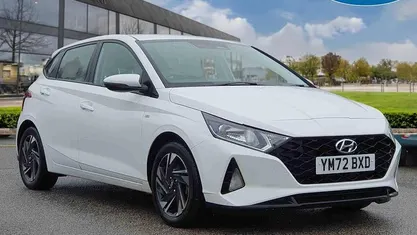 Used Hyundai i20 SE 101 HP (74 kW) 2023 White Hatchback