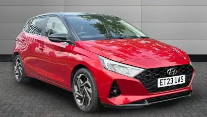 Used Hyundai i20 Ultimate 101 HP (74 kW) 2023 Red Hatchback