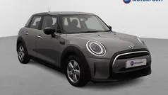 Used 2022 Mini Cooper Classic Hatchback | £18,099 (Fair price)