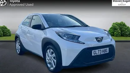 Used Toyota Aygo X PURE 72 HP (52 kW) 2025 SUV
