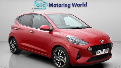 Używany Hyundai i10 Premium 84 KM (61 kW) 2023 Czerwony Hatchback