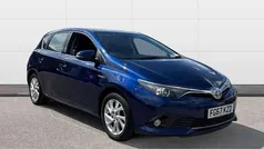 Blue Used 2017 Toyota Auris Hybrid Business Edition Hatchback | £11,418 (Fair price)