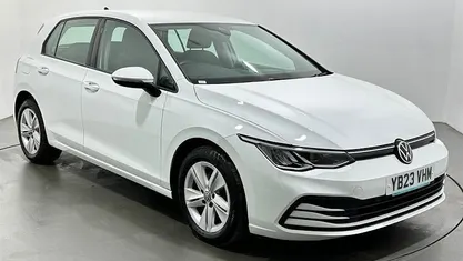 Used VW Golf VIII Life 116 HP (85 kW) 2023 Hatchback