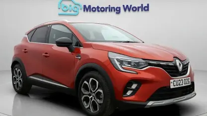 Used Renault Captur Techno 145 HP (106 kW) 2023 Red SUV