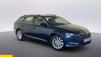 Used Skoda Superb SE 150 HP (110 kW) 2022 Blue Estate