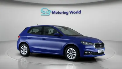 Używany Skoda Fabia Comfort 110 KM (80 kW) 2023 Niebieski Hatchback