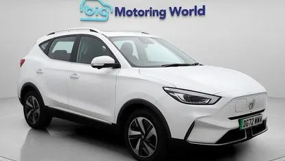 White Used 2022 MG ZS Trophy Hatchback | £14,200 (Fair price)