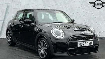 Used Mini Cooper S Classic 178 HP (130 kW) 2022 Black Hatchback