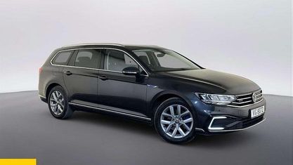 Begagnad VW Passat GTE 218 HK (160 kW) 2023 Kombi