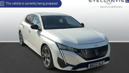 Used Peugeot 308 Allure Premium 131 HP (96 kW) 2023 Hatchback