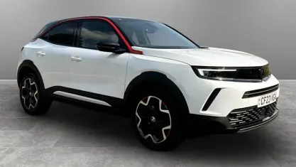 Used Vauxhall Mokka 136 HP (100 kW) 2023 White SUV