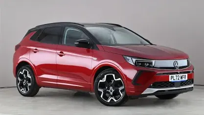 Used Vauxhall Grandland X Ultimate 131 HP (96 kW) 2022 Red SUV