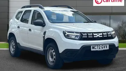 Used Dacia Duster Essentiel 90 HP (66 kW) 2023 White SUV