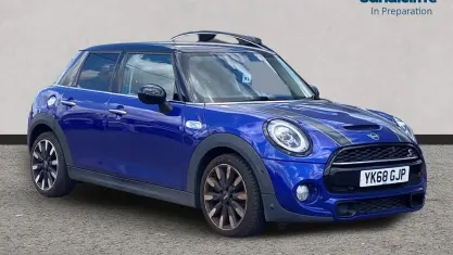 Used Mini Cooper S Exclusive 192 HP (141 kW) 2019 Blue Hatchback