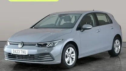 Used VW Golf VIII Life 131 HP (96 kW) 2024 Hatchback