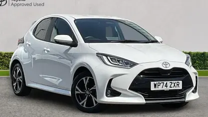 Used Toyota Yaris Design 116 HP (85 kW) 2025 White Hatchback