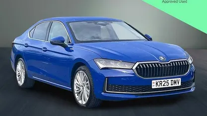 Used Skoda Superb LAURIN & KLEMENT 193 HP (141 kW) 2025 Hatchback