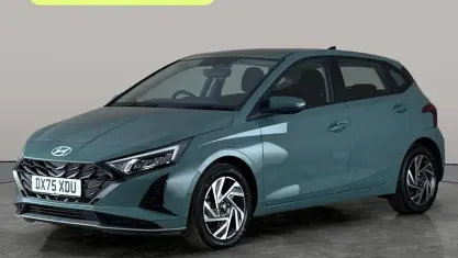 Used Hyundai i20 Advanced 101 HP (74 kW) 2025 Green Hatchback