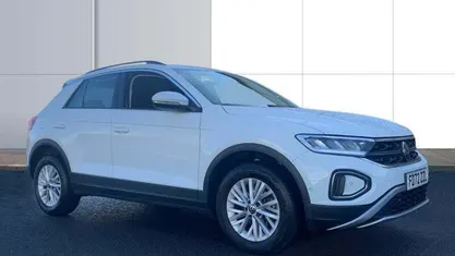 Used 2024 VW T-Roc Life SUV | £17,983 (Fair price)