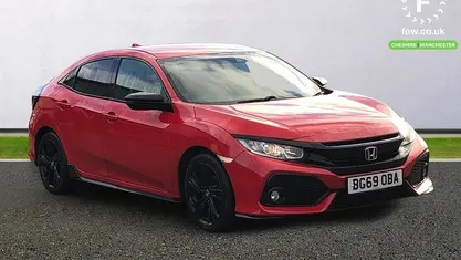 Used Honda Civic Dynamic 126 HP (92 kW) 2019 Red Hatchback