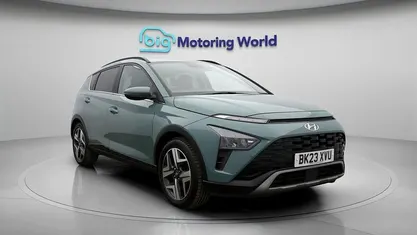Begagnad Hyundai Bayon Premium 101 HK (74 kW) 2023 Grön SUV