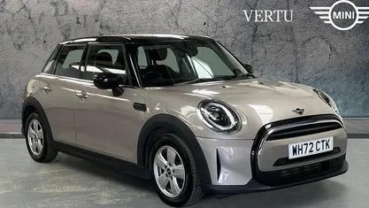 Used Mini Cooper Classic 136 HP (100 kW) 2022 Hatchback