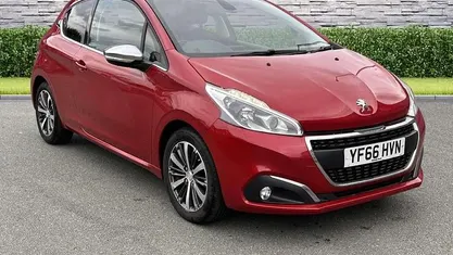 Used 2016 Peugeot 208 Allure Hatchback | £5,000 (Fair price)