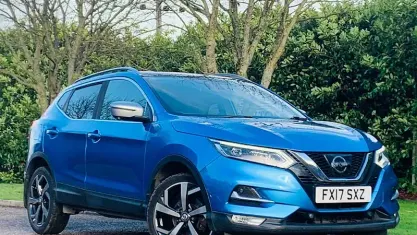 Used Nissan Qashqai Tekna+ 110 HP (80 kW) 2017 Blue SUV