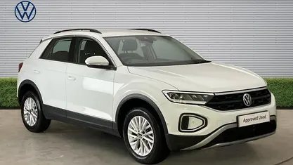 Used VW T-Roc Life 110 HP (80 kW) 2024 SUV