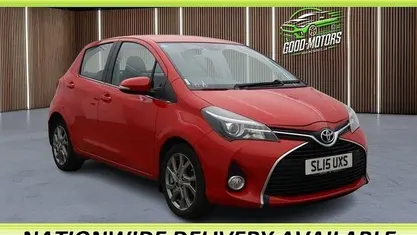 Used Toyota Yaris 99 HP (72 kW) 2015 Red Hatchback