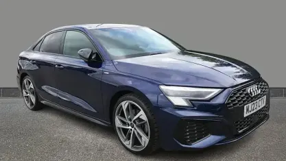 Used Audi A3 Comfort 150 HP (110 kW) 2023 Blue Sedan