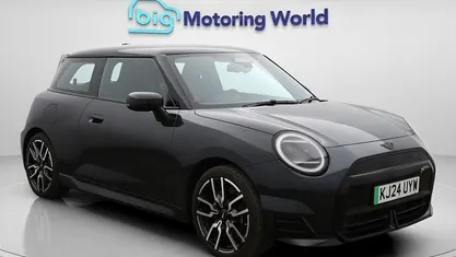 Used 2024 Mini Cooper Sport Hatchback | £25,200 (Fair price)