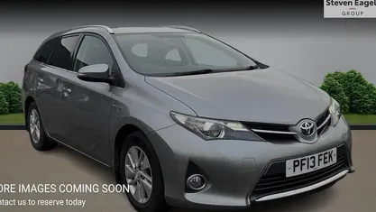 Used 2014 Toyota Auris Touring Sports Estate | £8,946 (Fair price)