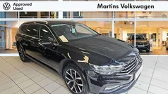 Black Used 2022 VW Passat SEL Estate | £18,890 (Fair price)