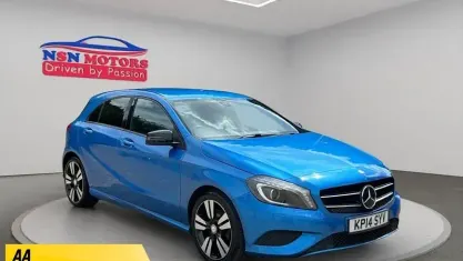 Used Mercedes A200 136 HP (100 kW) 2014 Blue Hatchback