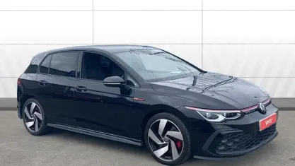 Begagnad VW Golf VIII GTI 245 HK (180 kW) 2023 Svart Halvkombi