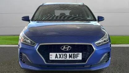 Used Hyundai i30 Premium 110 HP (80 kW) 2018 Blue Estate