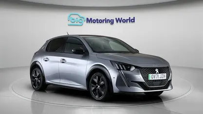 Used Peugeot e-208 Premium 100 kW (136 HP) 2021 Hatchback