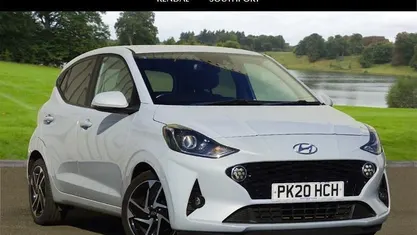 Used Hyundai i10 Premium 67 HP (49 kW) 2023 Hatchback