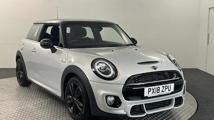Used 2018 Mini Cooper S Chili Hatchback | £10,390 (Fair price)
