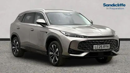 Używany MG HS Trophy 169 KM (124 kW) 2024 Srebrny SUV