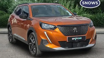 Begagnad Peugeot 2008 Allure+ 101 HK (74 kW) 2022 Orange SUV