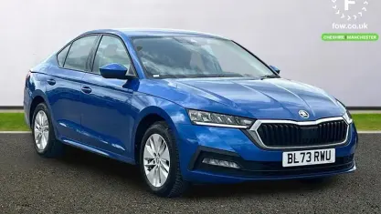 Used Skoda Octavia SE Technology 110 HP (80 kW) 2024 Blue Hatchback