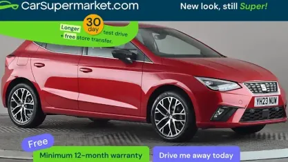 Begagnad Seat Ibiza XCELLENCE Lux 110 HK (80 kW) 2023 Röd Halvkombi