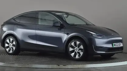 Używany Tesla Model Y Long Range AWD 286 kW (389 KM) 2025 SUV