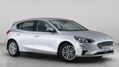 Used Ford Focus Titanium 125 HP (91 kW) 2019 Silver Hatchback