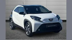 Pure white with black New 2025 Toyota Aygo Hatchback | £15,595 (Good price)